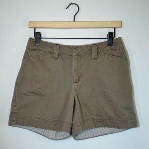 Brown Mid Rise Shorts Women’s Sz 2 XS 100% Cotton Camping Coastal Gorpcore